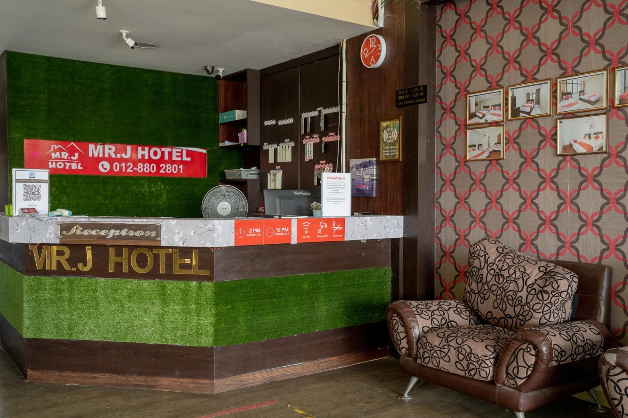 Mrj Hotel Wakaf Che Yeh 2 Кота Бару Екстериор снимка