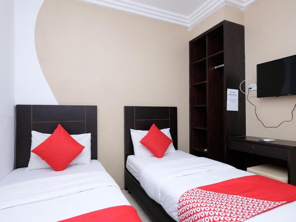 Mrj Hotel Wakaf Che Yeh 2 Кота Бару Екстериор снимка